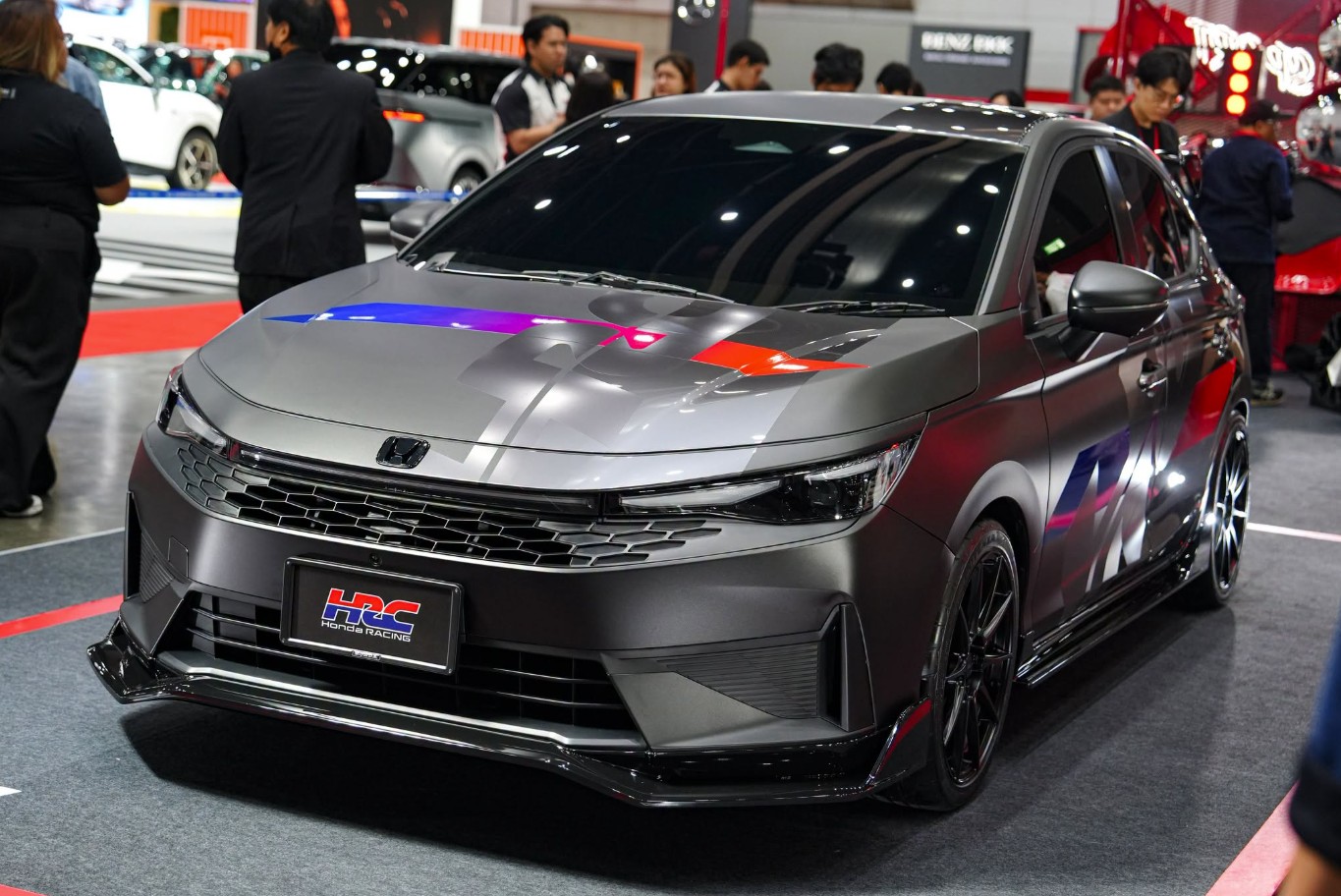 Honda City lên đồ HRC thế này, anh em thấy đã đủ “cháy” chưa?